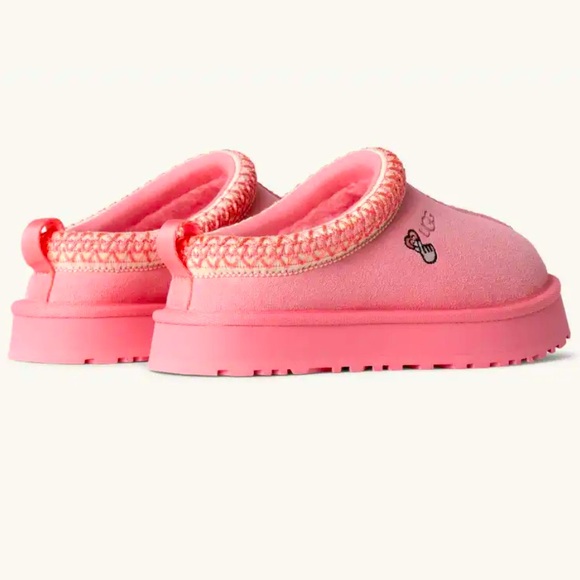 Ugg Valentine Slippers ???UGG TAZZ SLIPPERS VALENTINE DAY LOVE